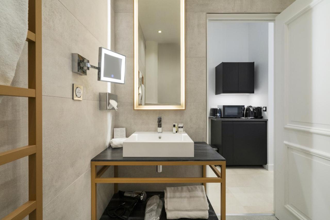 Vestay Montaigne Paris Cameră foto